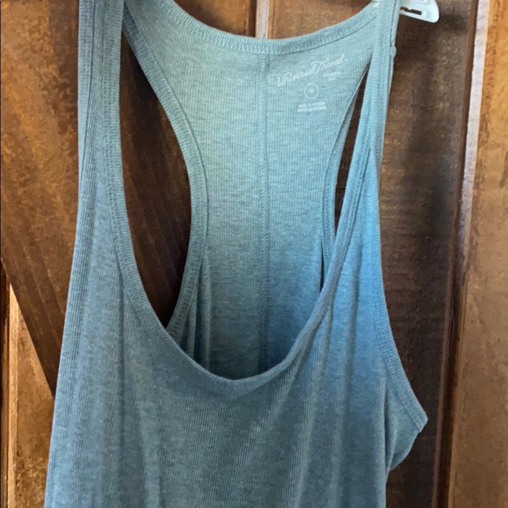 Green scoop neck tank top